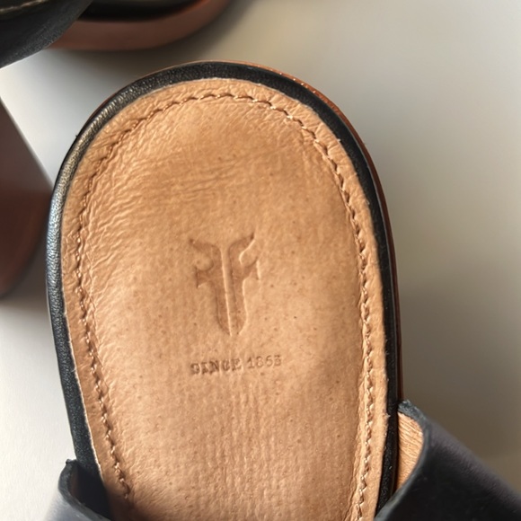 Frye Sara Sandal Heel - Picture 13 of 16